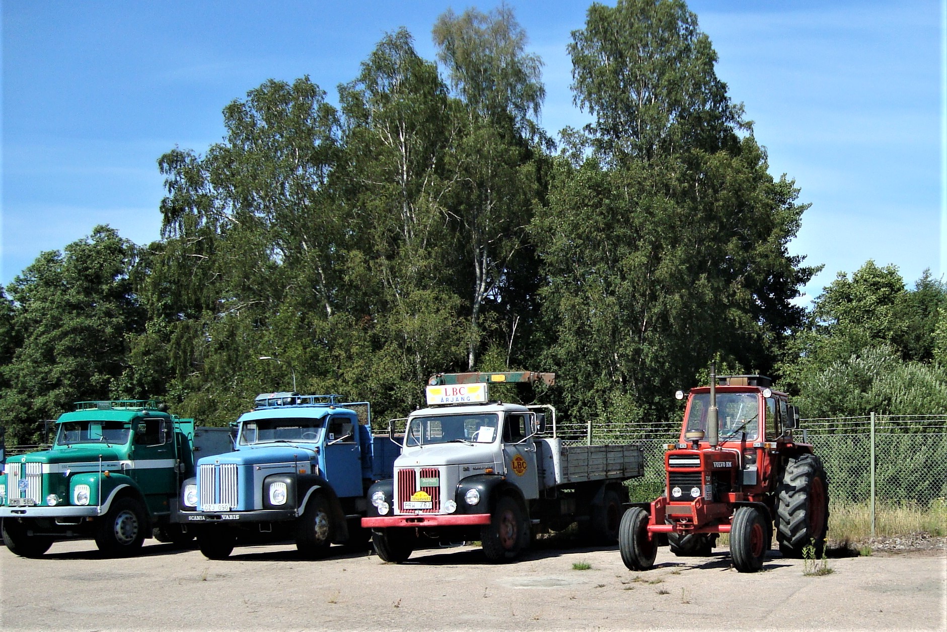 Det kom även en traktor Det kom även en traktor
