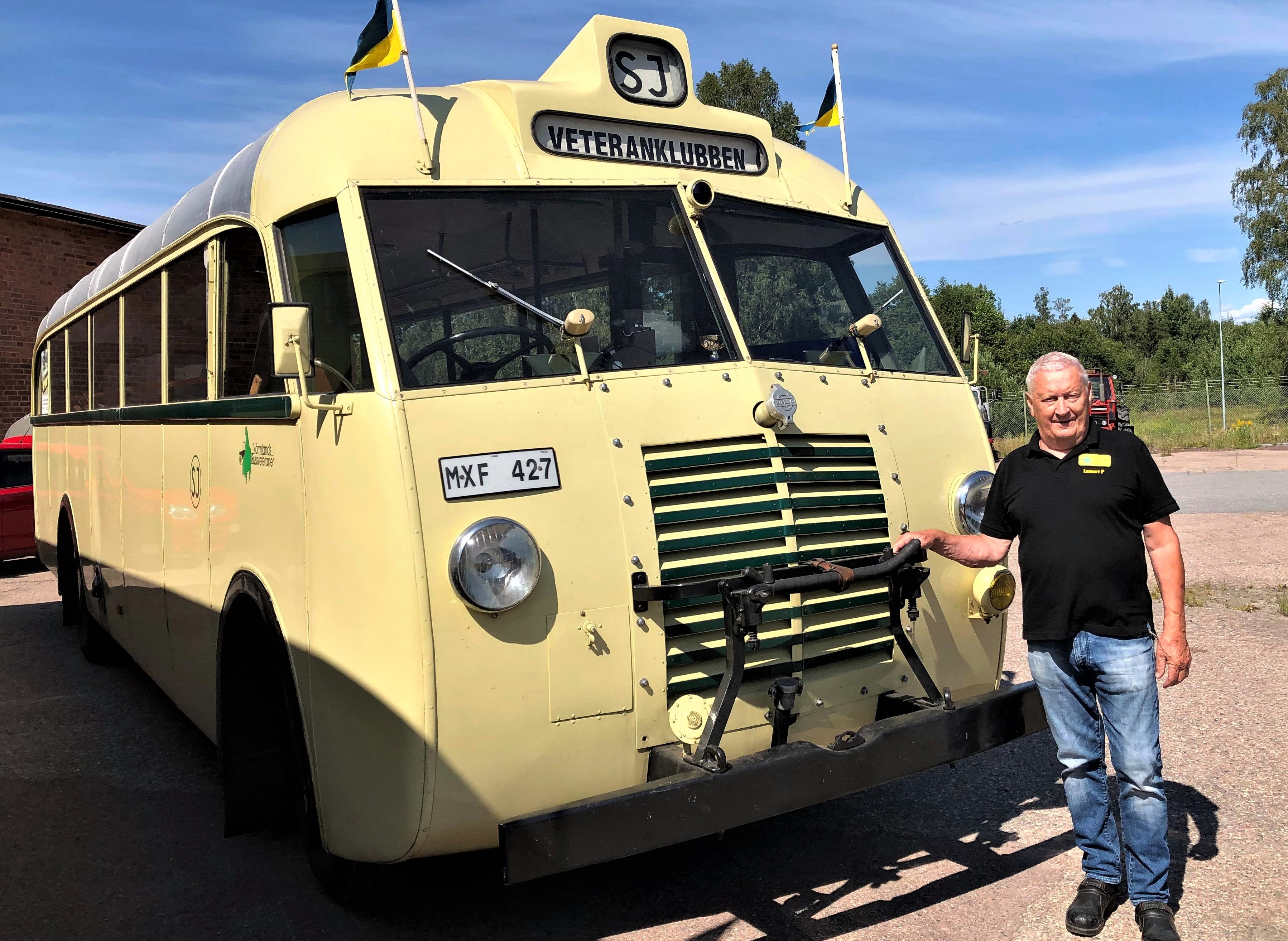 Jag åkte dit med våran Volvo B 513 från 1948 Jag åkte dit med våran Volvo B 513 från 1948