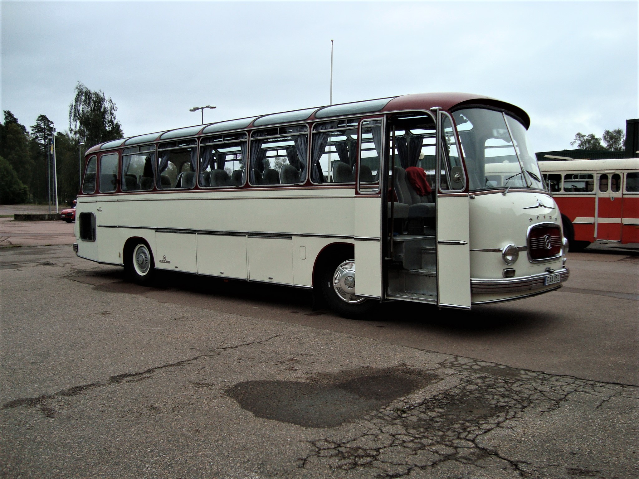En fin renoverad Setra En fin renoverad Setra